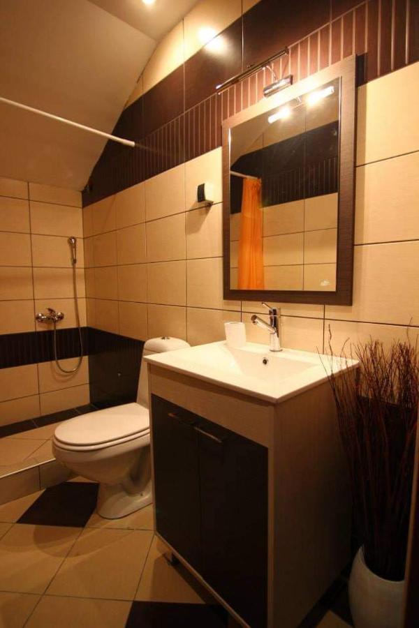 Lira Excellent Nis Hotel Bagian luar foto