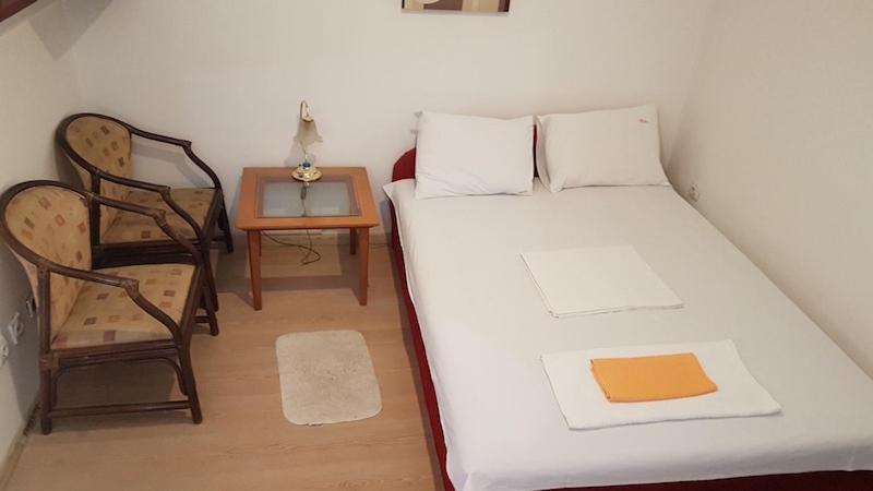 Lira Excellent Nis Hotel Bagian luar foto