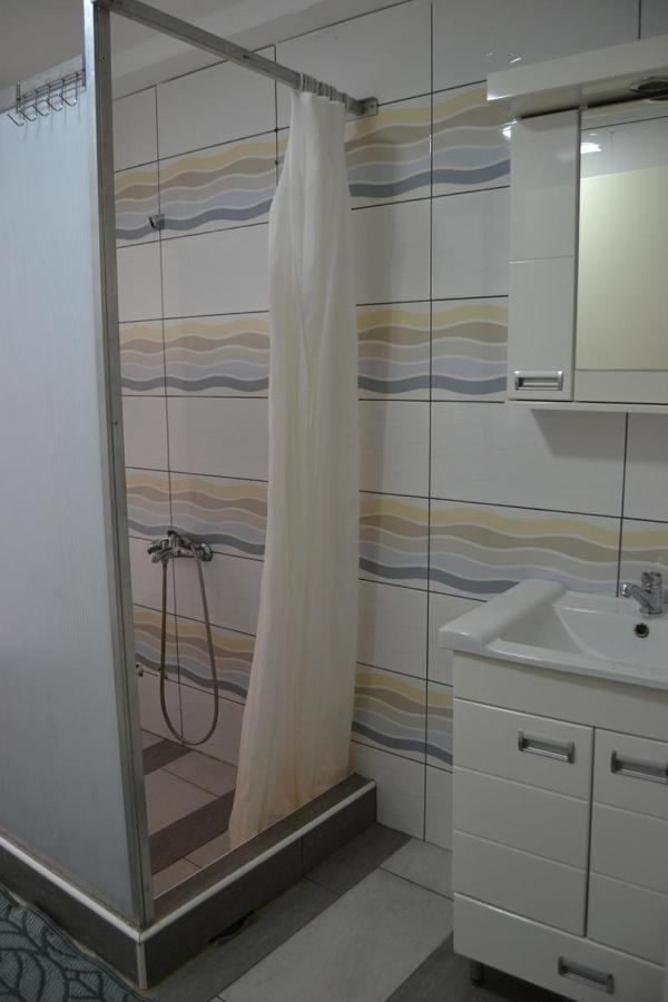 Lira Excellent Nis Hotel Bagian luar foto